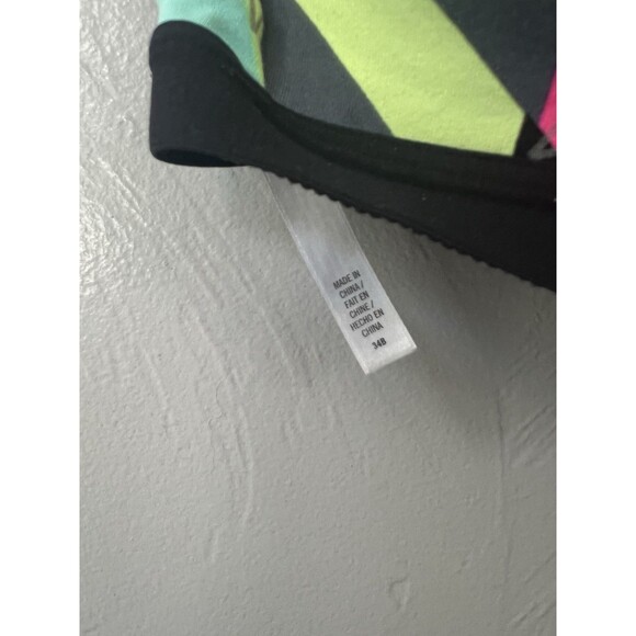 VICTORIAS SECRET SPORT KNOCKOUT UNDERWIRE SPORTS BRA 34B FRONT ZIP - Picture 2 of 4